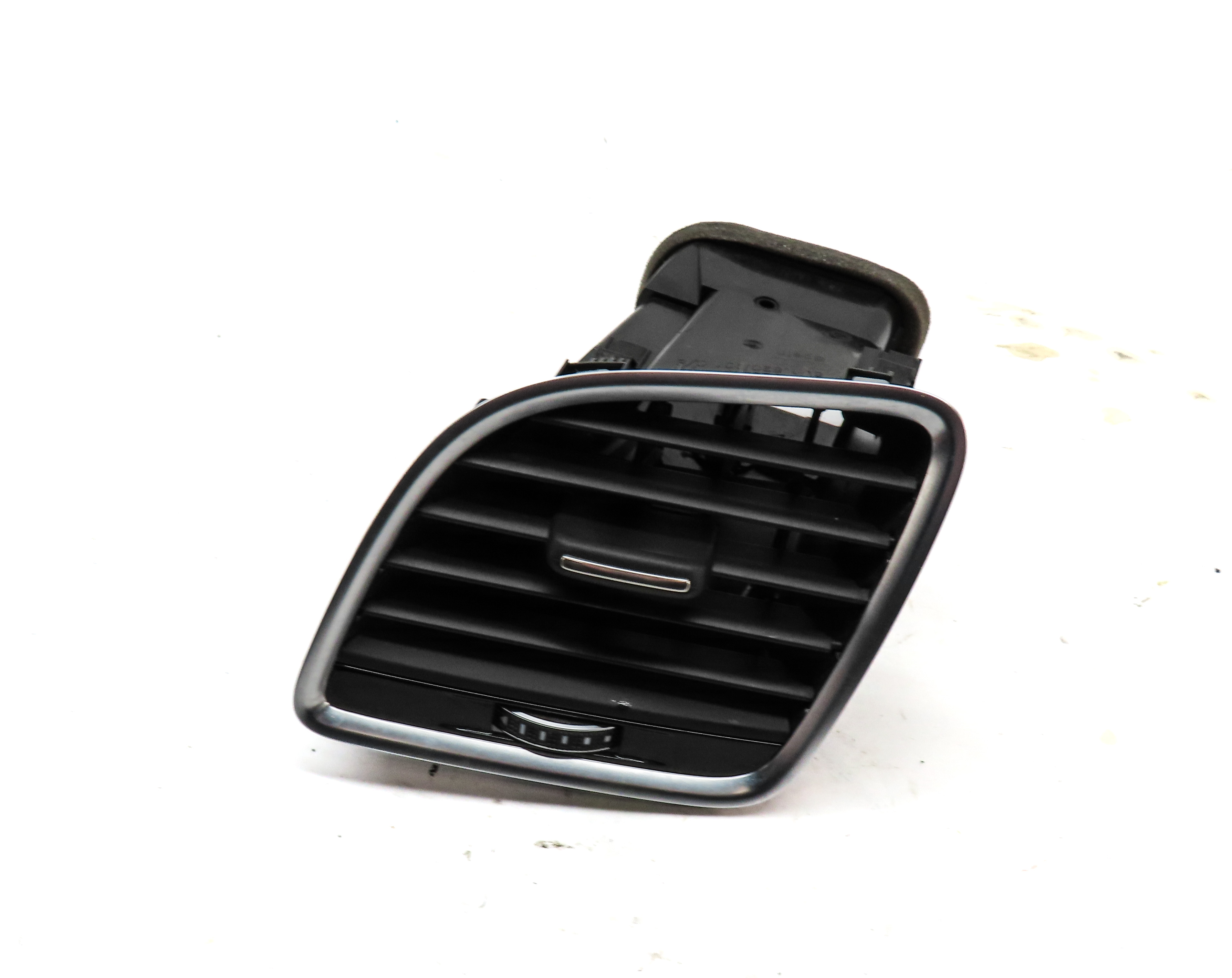 2018 AUDI Q3 (8U) FRONT LEFT DRIVER DASH HVAC A/C HEATER AIR VENT (BLACK) — exact item pictured
